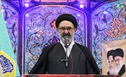 امام جمعه موقت رشت: مسئولان راهبردهای مناسب اقتصادی را اتخاذ کنند
