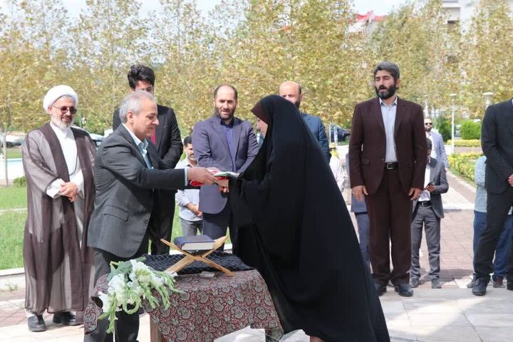 گرامیداشت پرچم مقدس جمهوری اسلامی ایران در دانشگاه های گیلان