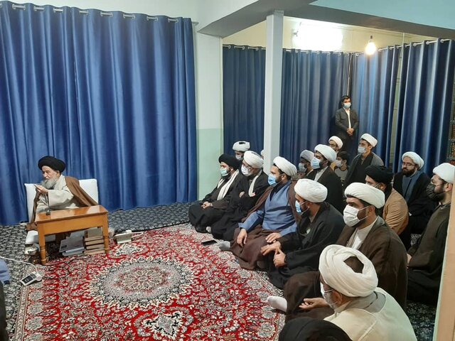 مروجان دینی الگو و اسوه جامعه باشند/ مجاهدت شبکه تبلیغی کشور ستودنی است