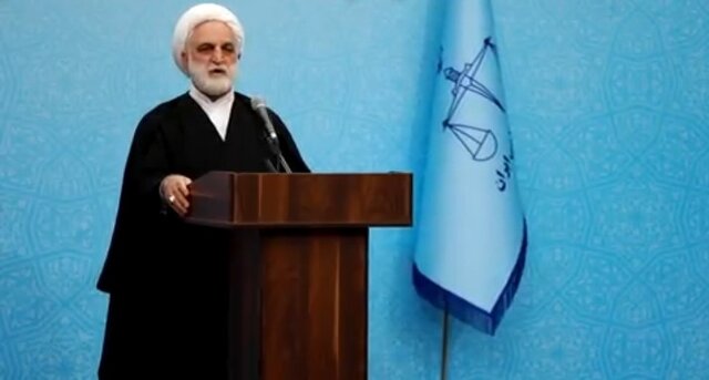 مدیران به بهانه عدم اختیار شانه خالی نکنند/ برگزاری هفتگی جلسات سران قوا بدون وقفه مدیران به بهانه عدم اختیار شانه خالی نکنند/ برگزاری هفتگی جلسات سران قوا بدون وقفه