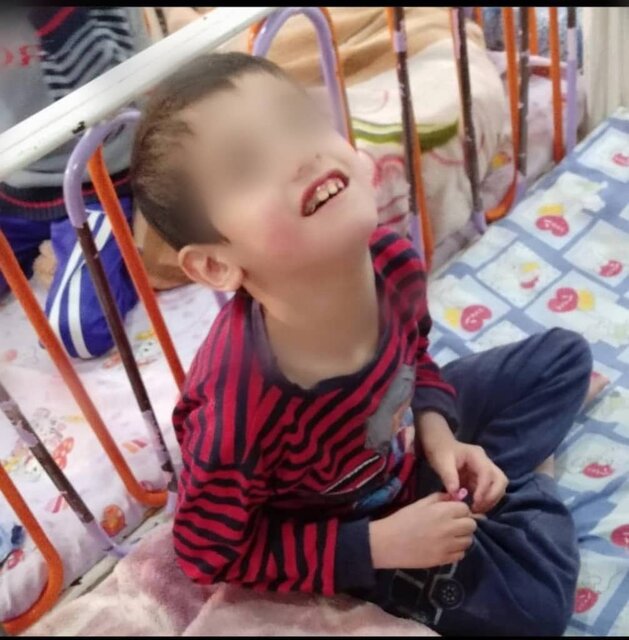 یلدای متفاوت با فرشتگان آسمانی/ اولین یلدای زوج جوان در کنار کودکان کم توان