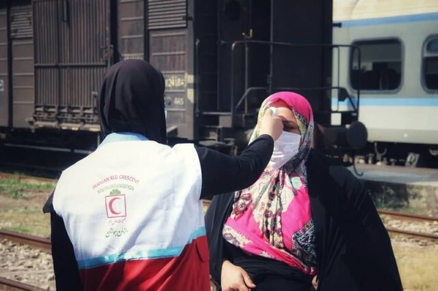 اجرای طرح ملی دادرس در 250 مدرسه گلستان/ همکاری 2500 جوان هلال احمری در واکسیناسیون