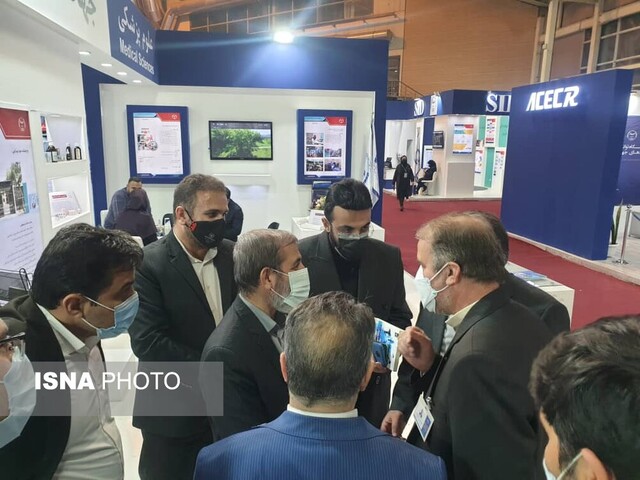 بازدید مسئولان گلستانی از نمایشگاه دستاوردهای جهاددانشگاهی