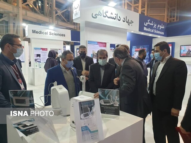 بازدید مسئولان گلستانی از نمایشگاه دستاوردهای جهاددانشگاهی