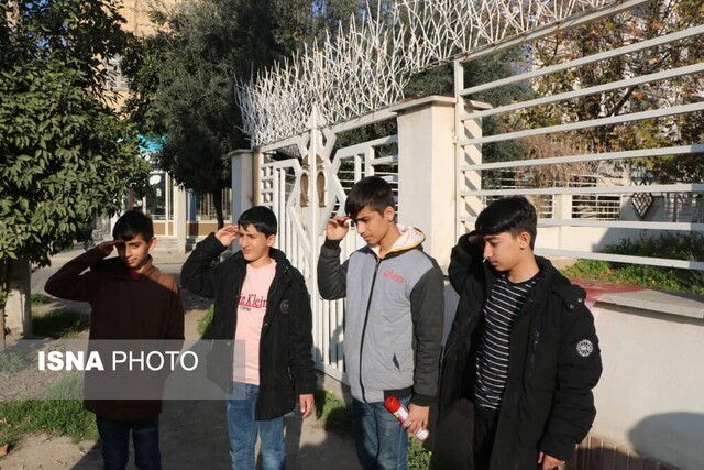 احترام نظامی نوجوانان به سردار دلها/ تدوین فیلم کوتاه نسل سلیمانیها در گنبدکاووس