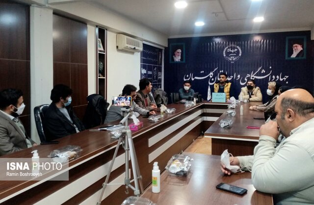 عصر شعر زمستانه در جهاد دانشگاهی گلستان + عکس