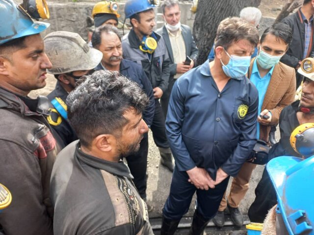 لباس کارگران معدن «زمستان یورت» جایگزین کت و شلوار معاون وزیر