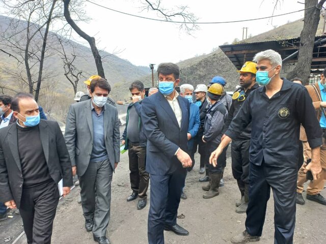 لباس کارگران معدن «زمستان یورت» جایگزین کت و شلوار معاون وزیر