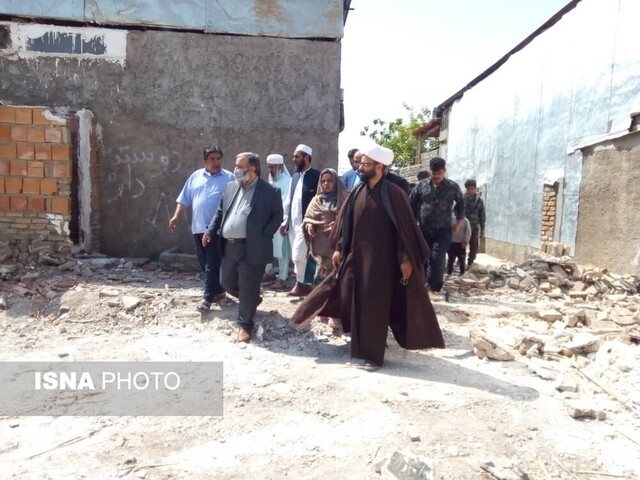 بازدید دستیار استاندار گلستان از منازل آتش گرفته در «رامیان»