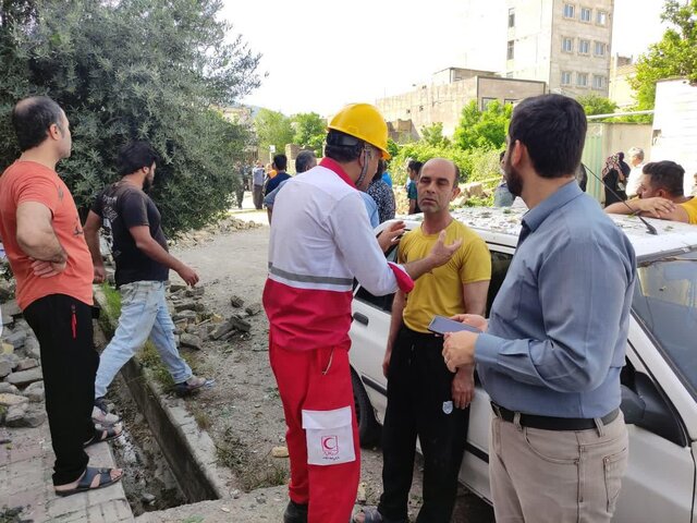 انفجار آپارتمان ۳ طبقه در گالیکش/ نشست گاز علت حادثه +تصاویر