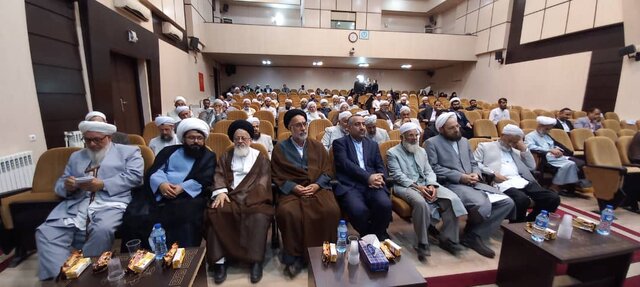 نشست تحلیلی علمای شیعه و سنی گلستان با موضوع حقوق بشر آمریکایی نشست تحلیلی علمای شیعه و سنی گلستان با موضوع حقوق بشر آمریکایی