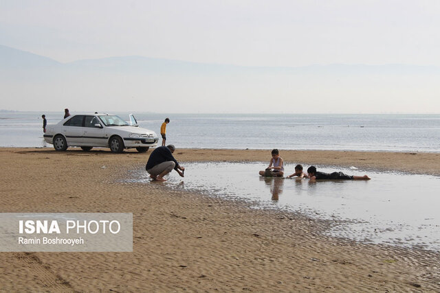امکانات گردشگری ساحل چارقلی در انتظار قلع و قمع