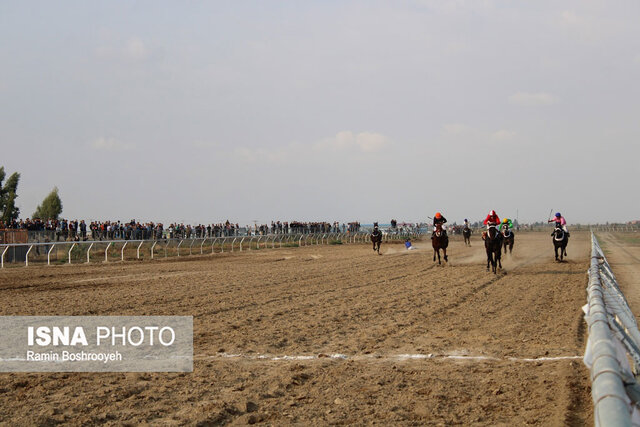 کورس سوارکاری آققلا