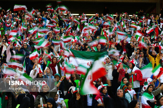 بازیهای جام جهانی را کجا دستهجمعی تماشا کنیم؟/ آیا سینماها و محلات گلستان میزبان میشوند؟ بازیهای جام جهانی را کجا دستهجمعی تماشا کنیم؟/ آیا سینماها و محلات گلستان میزبان میشوند؟