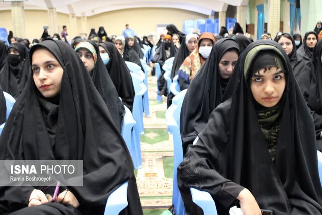 در جنگ پیچیده ترکیبی قرار داریم/ مسئولان از مطالبهگری دانشجویان ناراحت نشوند