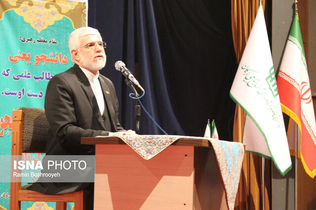 عدم گفتوگو چالش کنونی جامعه/ دانشجو دچار خطای تشخیص نشود