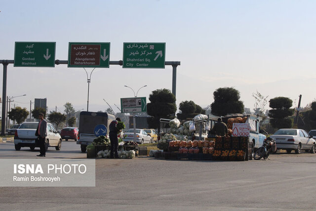 گرگان جولانگاه خودروهای سیار عرضه میوه و ترهبار