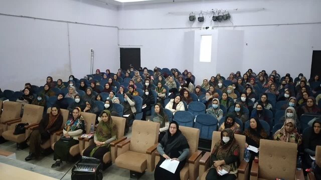 برگزاری کارگاه دو روزه سوزندوزی و گلیمبافی در گمیشان