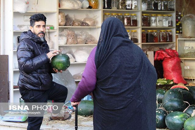 تصاویری از رونق بازار شب یلدا گرگان