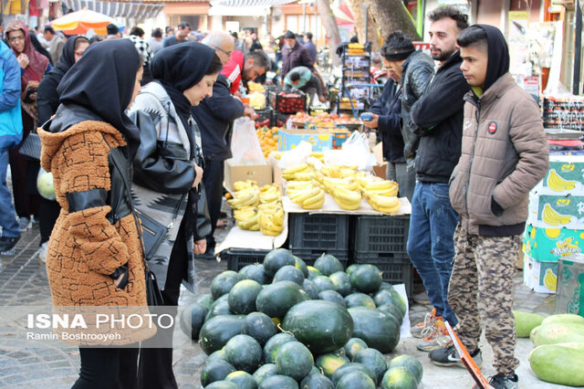 تصاویری از رونق بازار شب یلدا گرگان