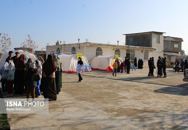 کاروان خدمت جهادی "فاتح" در روستای "قورچای" آزادشهر/ دانشجویان جهادگر پای کار انقلاب