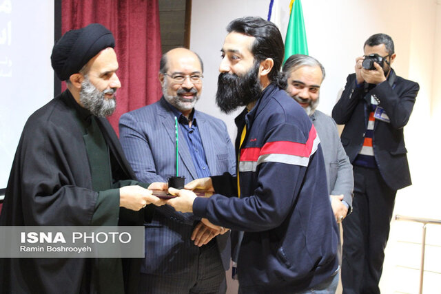 برگزیدگان جشنواره ملی رسانه ای تقریب مذاهب در گرگان تجلیل شدند
