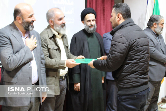 برگزیدگان جشنواره ملی رسانه ای تقریب مذاهب در گرگان تجلیل شدند