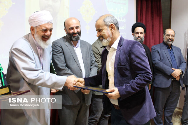 برگزیدگان جشنواره ملی رسانه ای تقریب مذاهب در گرگان تجلیل شدند
