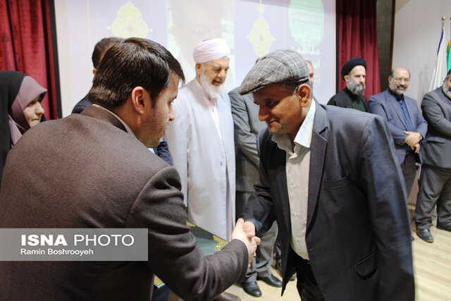 برگزیدگان جشنواره ملی رسانه ای تقریب مذاهب در گرگان تجلیل شدند