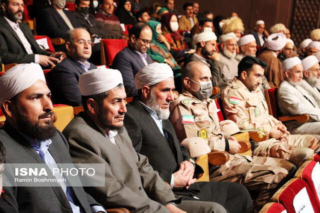 آیین واگذاری اسناد املاک غضب شده خاندان پهلوی به مردم گلستان 