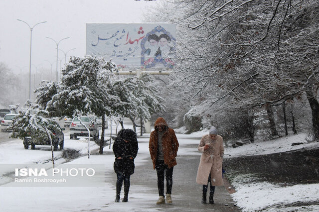 شادی گرگانی ها در یک جمعه برفی