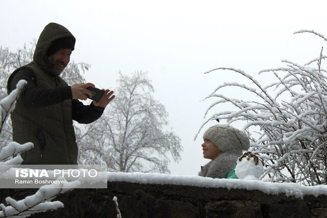 شادی گرگانی ها در یک جمعه برفی