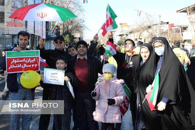 ۲۲ بهمن تماشایی در قاب ۴۴ سالگی انقلاب/ پایتخت اقوام گُل کاشت