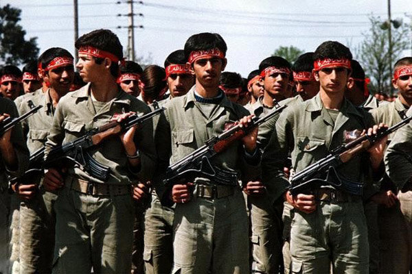 بار اصلی پیروزی انقلاب بر دوش جوانان بود/ مسئولان بر رفع نیاز جوانان تمرکز کنند