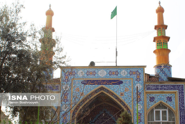 سیاحتی مصور در محله سبزه مشهد گرگان