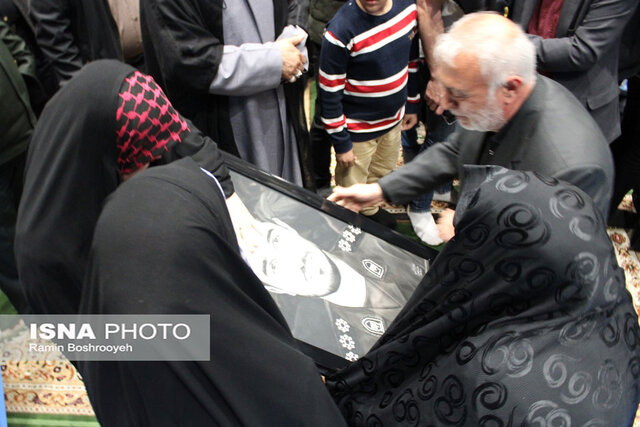 پیکر مطهر شهید مدافع حرم "مقداد مهقانی" در آغوش مردم گرگان