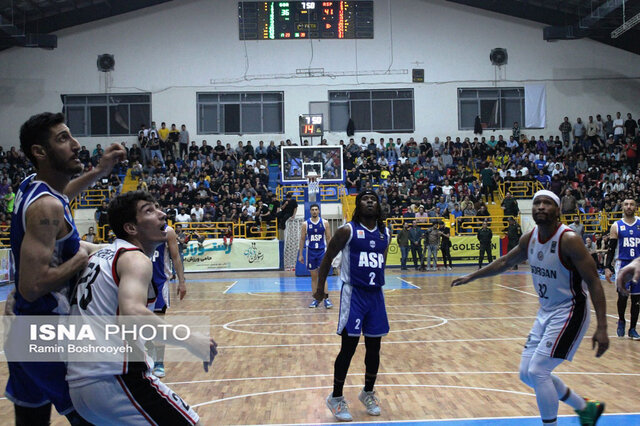 بازی پلیآف بسکتبال شهرداری گرگان و آویژه صنعت پارسا مشهد