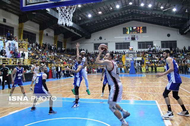 بازی پلیآف بسکتبال شهرداری گرگان و آویژه صنعت پارسا مشهد