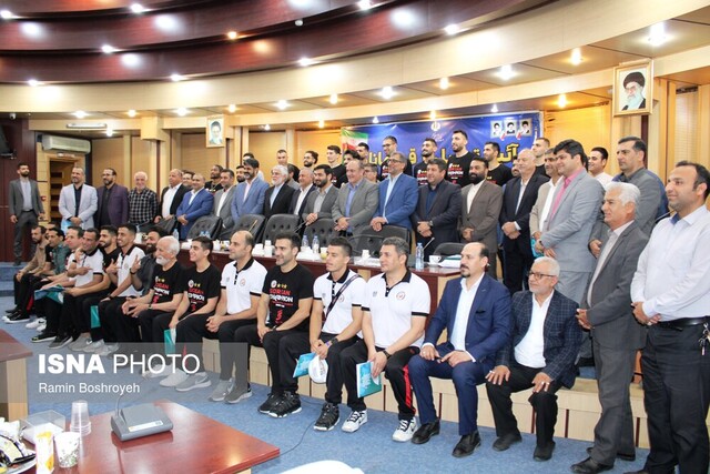 بدرقه تیم بسکتبال شهرداری گرگان توسط استاندار و مسئولان گلستان