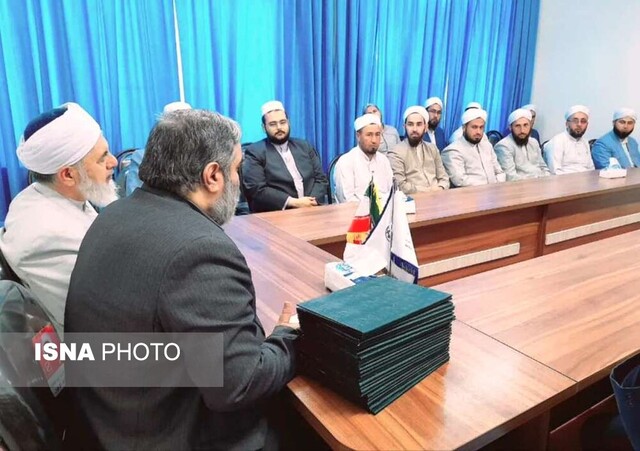 جشن فارغالتحصیلی دانشجویان دانشگاه بینالمللی مذاهب اسلامی گنبدکاووس