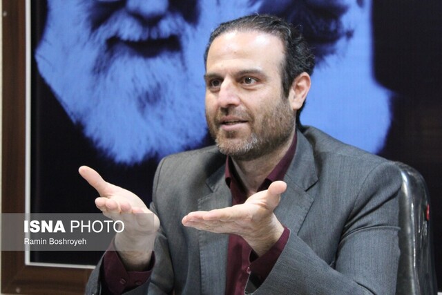 بررسی موانع ازدواج جوانان در میزگرد ایسنا/ لزوم تشکیل وزارت خانواده تا صفهای طولانی وام ازدواج