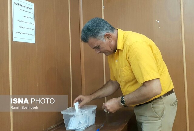 "حسینعلی لیاقی" رئیس هیئت تنیس روی میز گلستان شد