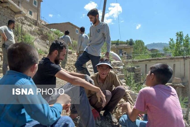 خدمت بی منت دانشجویان جهادی "یزد" در روستای "کشکک رامیان"