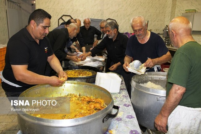 کوچه پس کوچه‌های دارالمؤمنین گرگان در شب عاشورا + عکس