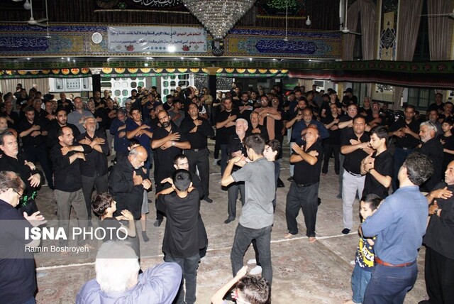 کوچه پس کوچههای دارالمؤمنین گرگان در شب عاشورا + عکس