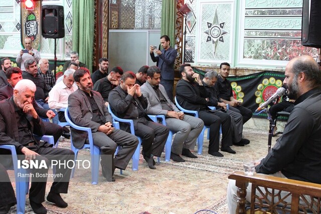 نجات انسانها از جهل با نشر پیام قیام امام حسین(ع)