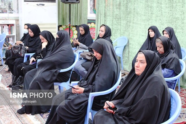 نجات انسانها از جهل با نشر پیام قیام امام حسین(ع)