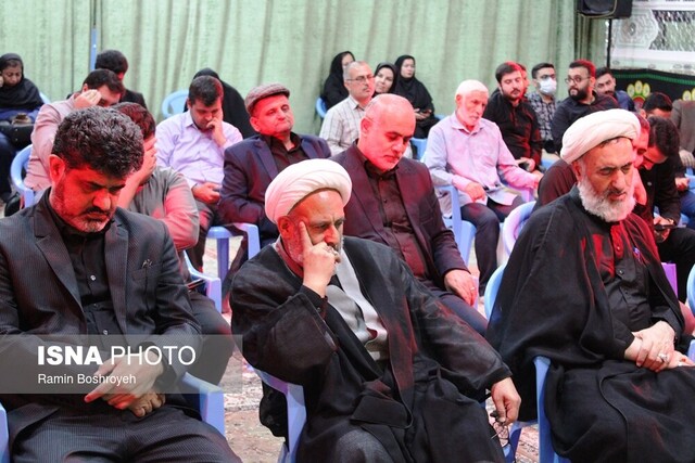 نجات انسانها از جهل با نشر پیام قیام امام حسین(ع)