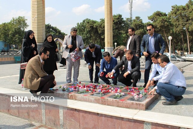 جهادگران جهاد دانشگاهی آبادگر و توسعه نگر هستند