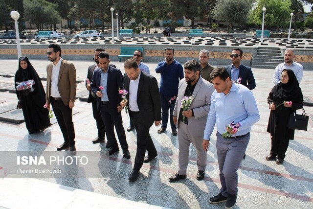 جهادگران جهاد دانشگاهی آبادگر و توسعه نگر هستند